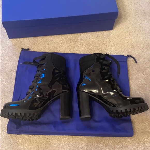 Stuart Weitzman Black Patent Boot - Picture 5 of 6